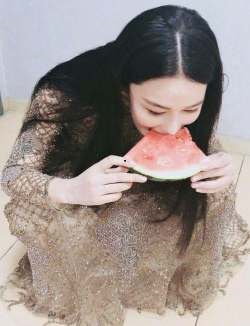 张馨予吃瓜吴楚,娱乐圈风云再起